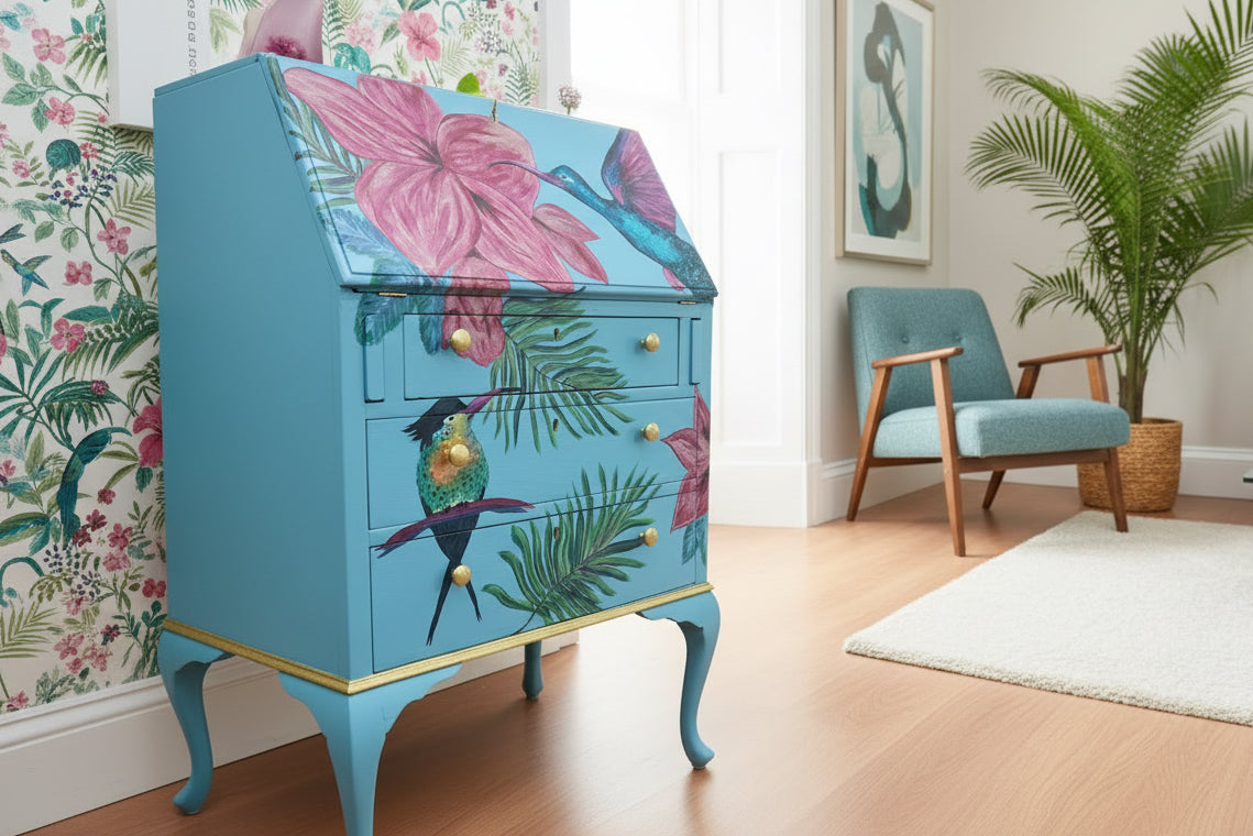 Service Custom Pained Furniture