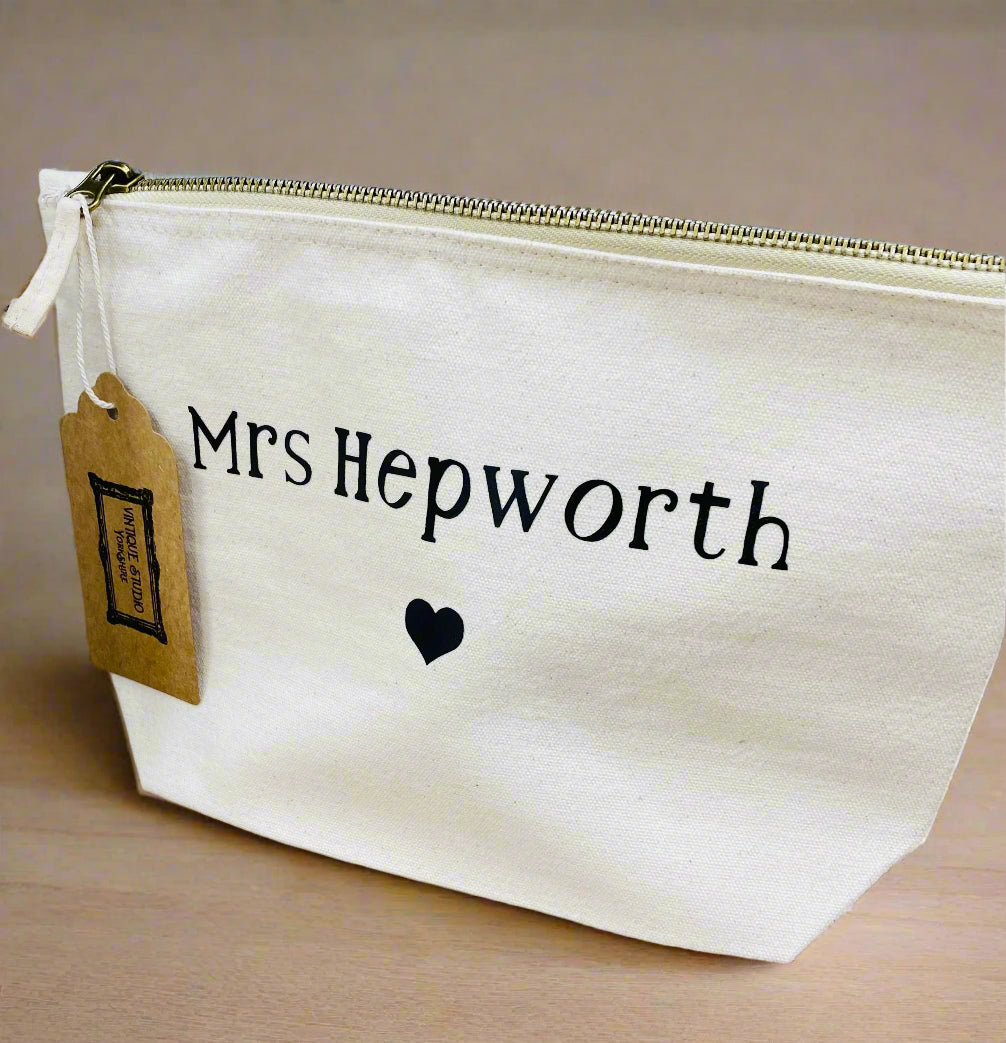 Personalised Accessory Pouch – Custom Zip Bag for Stationery, Essentials & Gifts