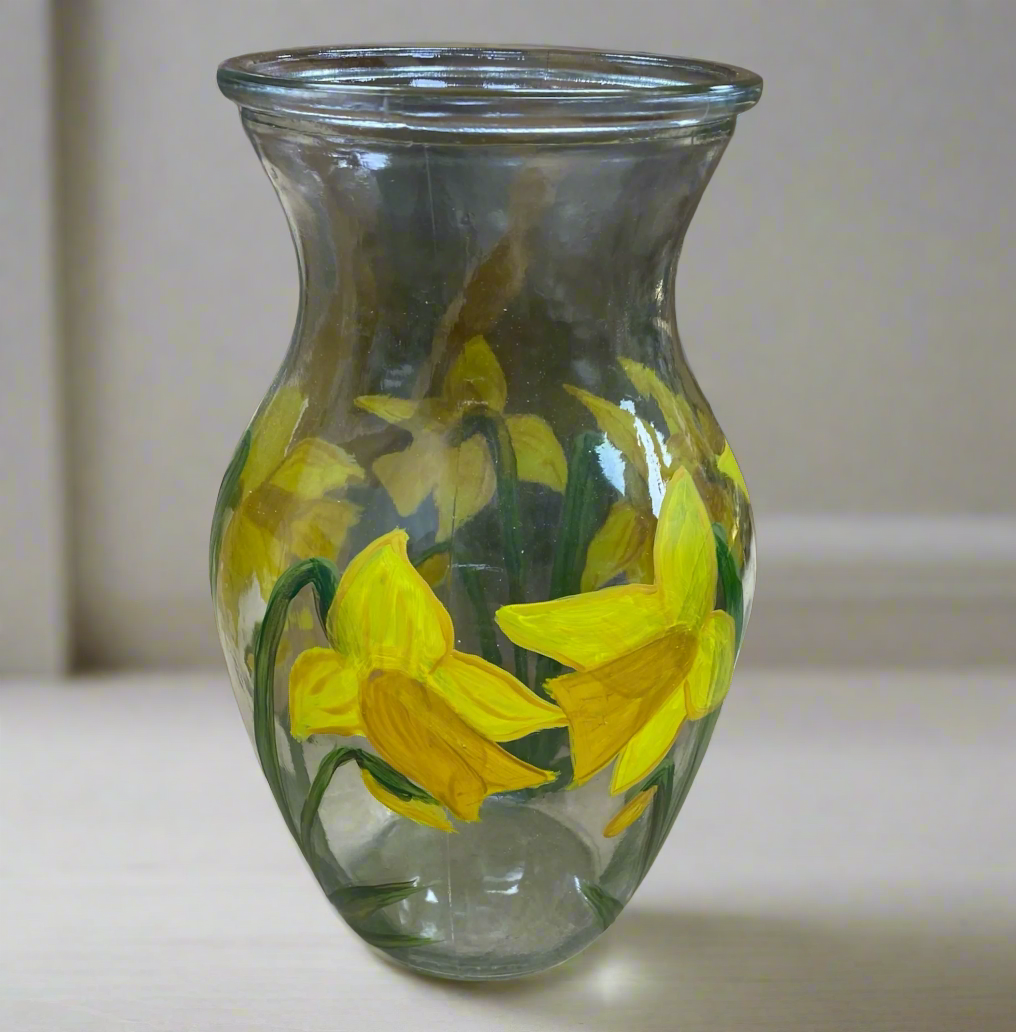 Personalised Hand-Painted Floral Vase Gift – Daisy Design