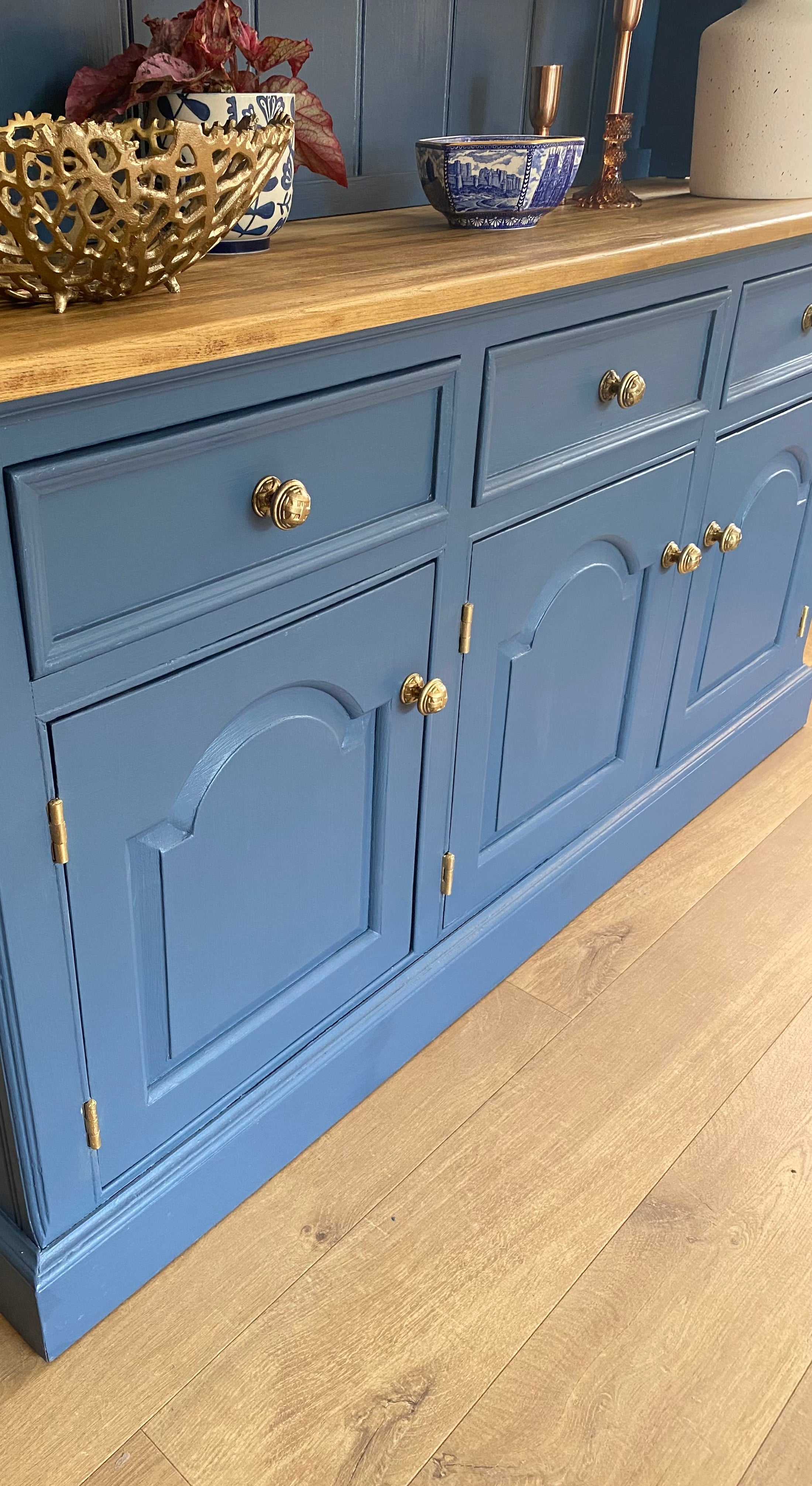 Hand-Painted Rustic Farmhouse Dresser – Vintage Pine in Hicks Blue