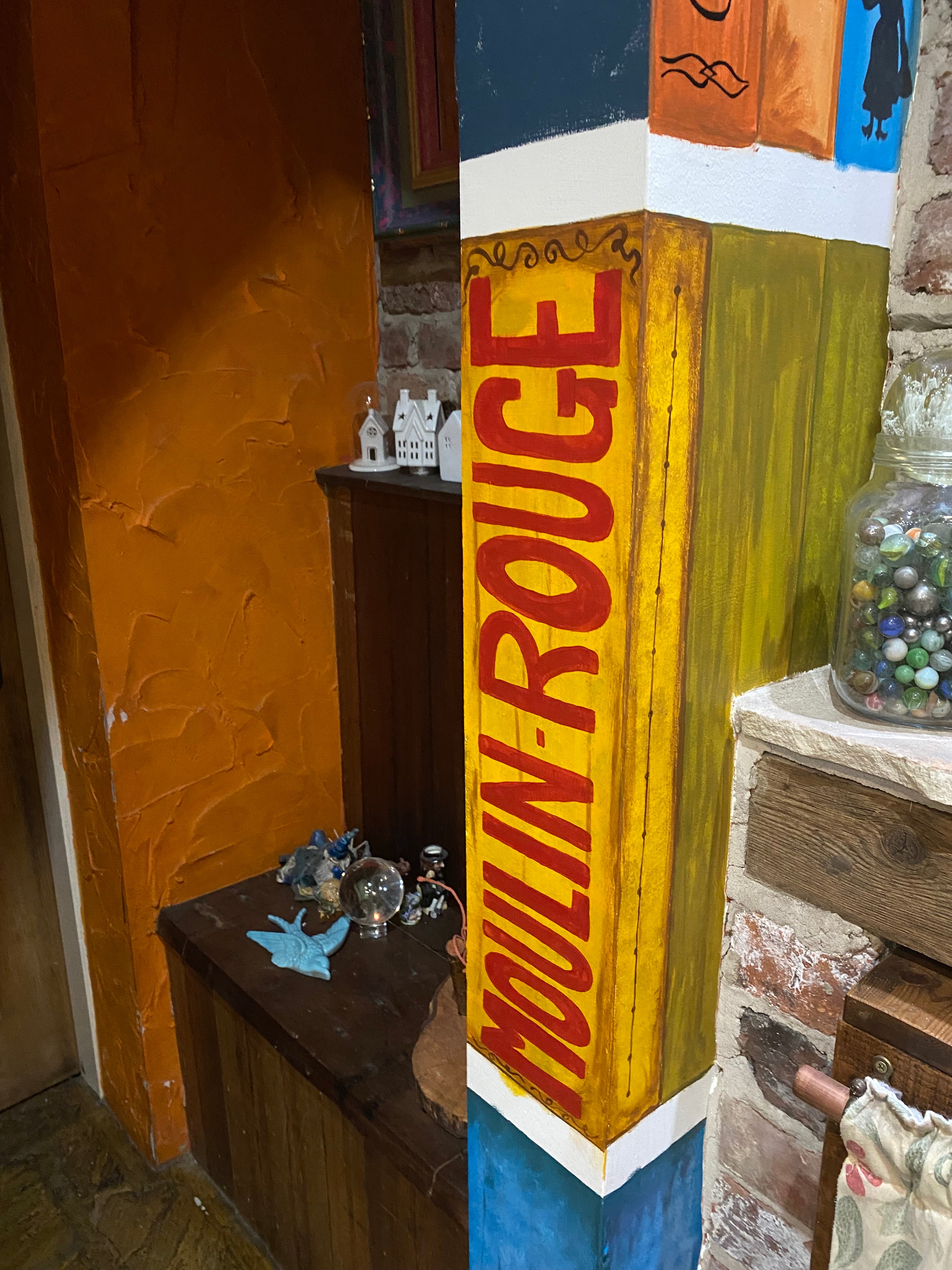 Custom Hand-Painted Wall Murals | Bespoke Mural Art for Homes & Businesses