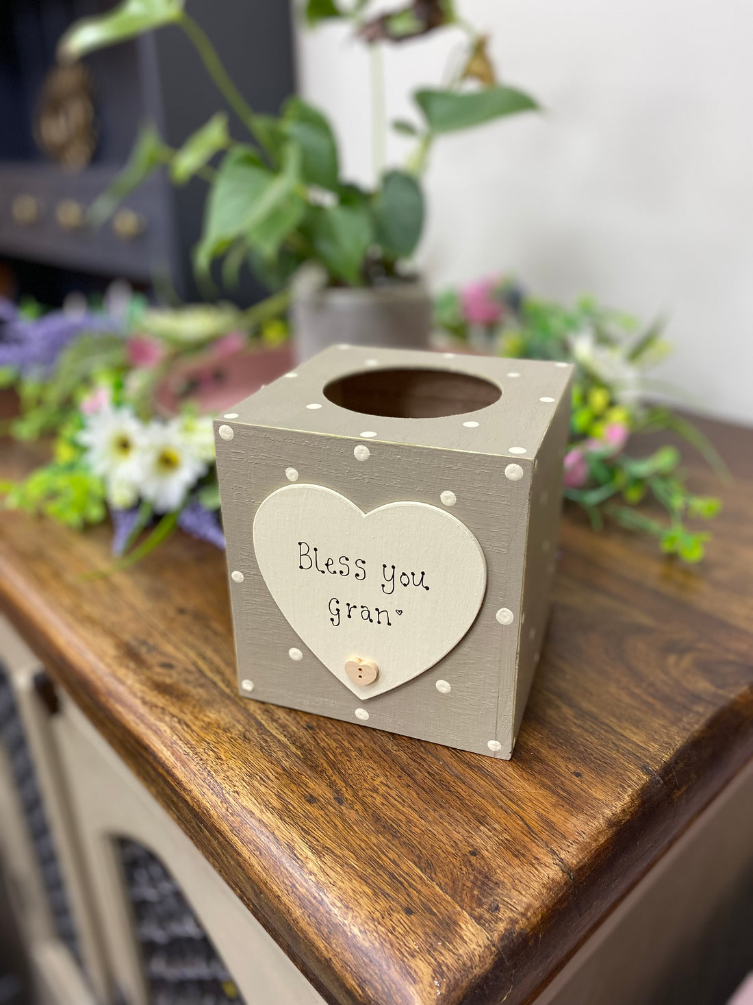 Personalised spotty wooden tissue box with heart.