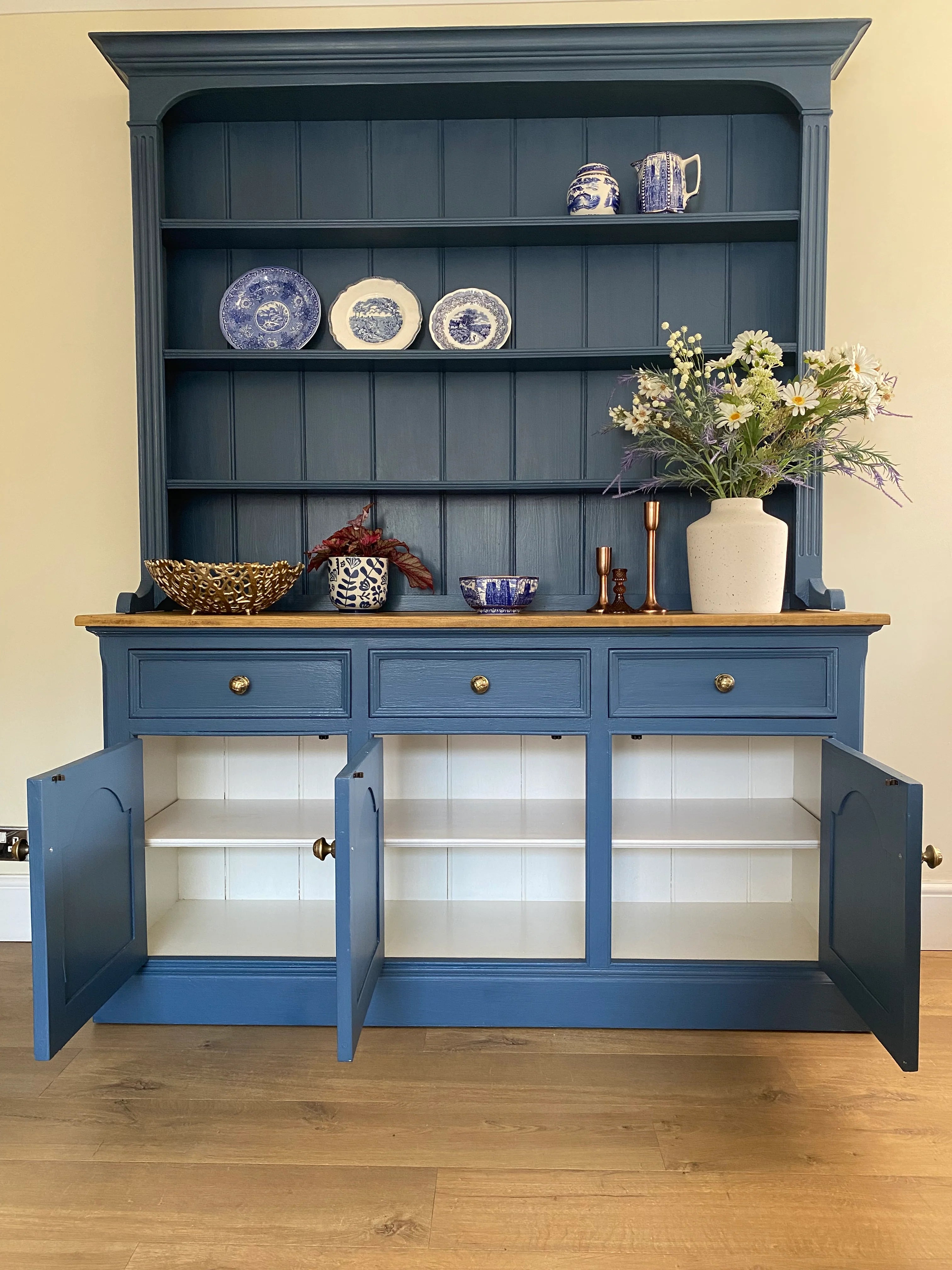 Hand-Painted Rustic Farmhouse Dresser – Vintage Pine in Hicks Blue