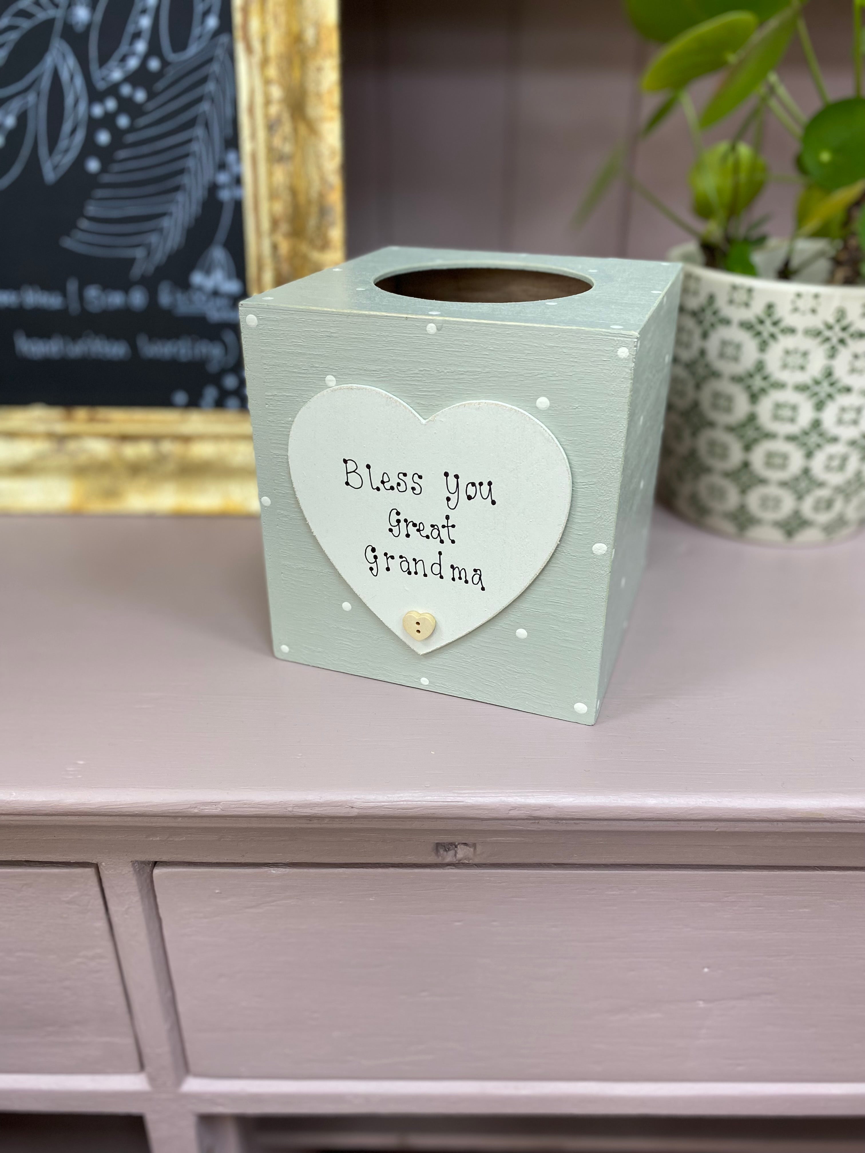 Personalised spotty wooden tissue box with heart.