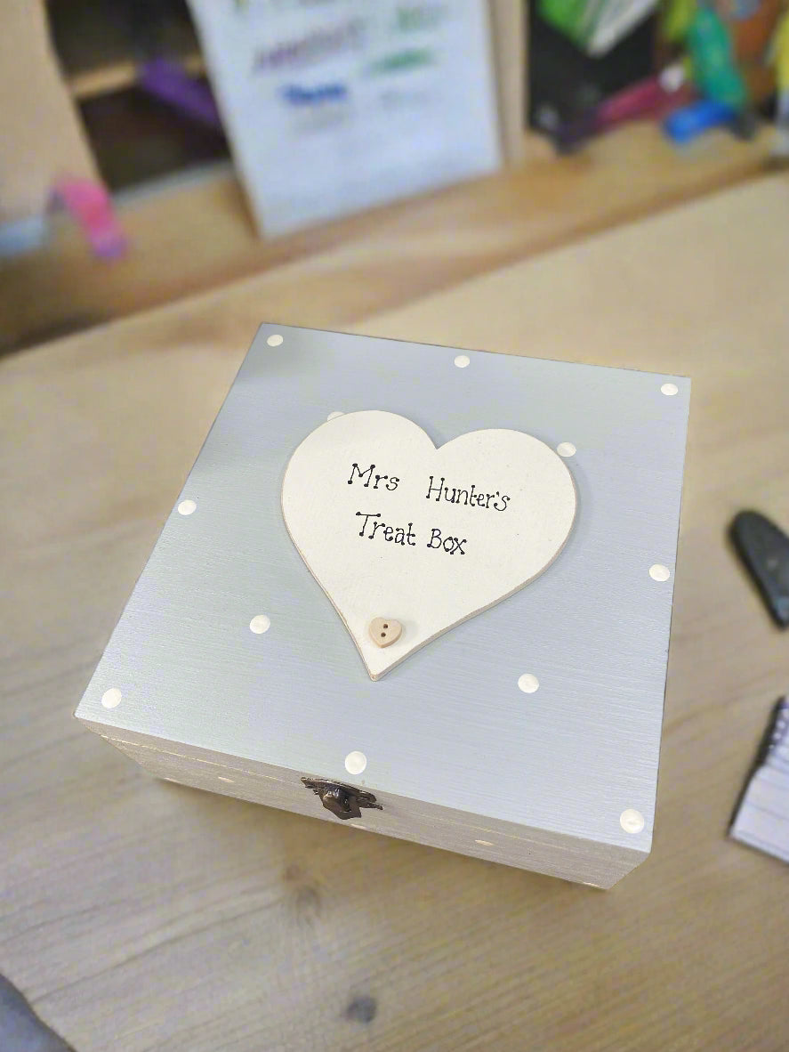 Personalised Spotty Wooden Keepsake Box – Hand-Finished Storage Gift | Multiple Sizes
