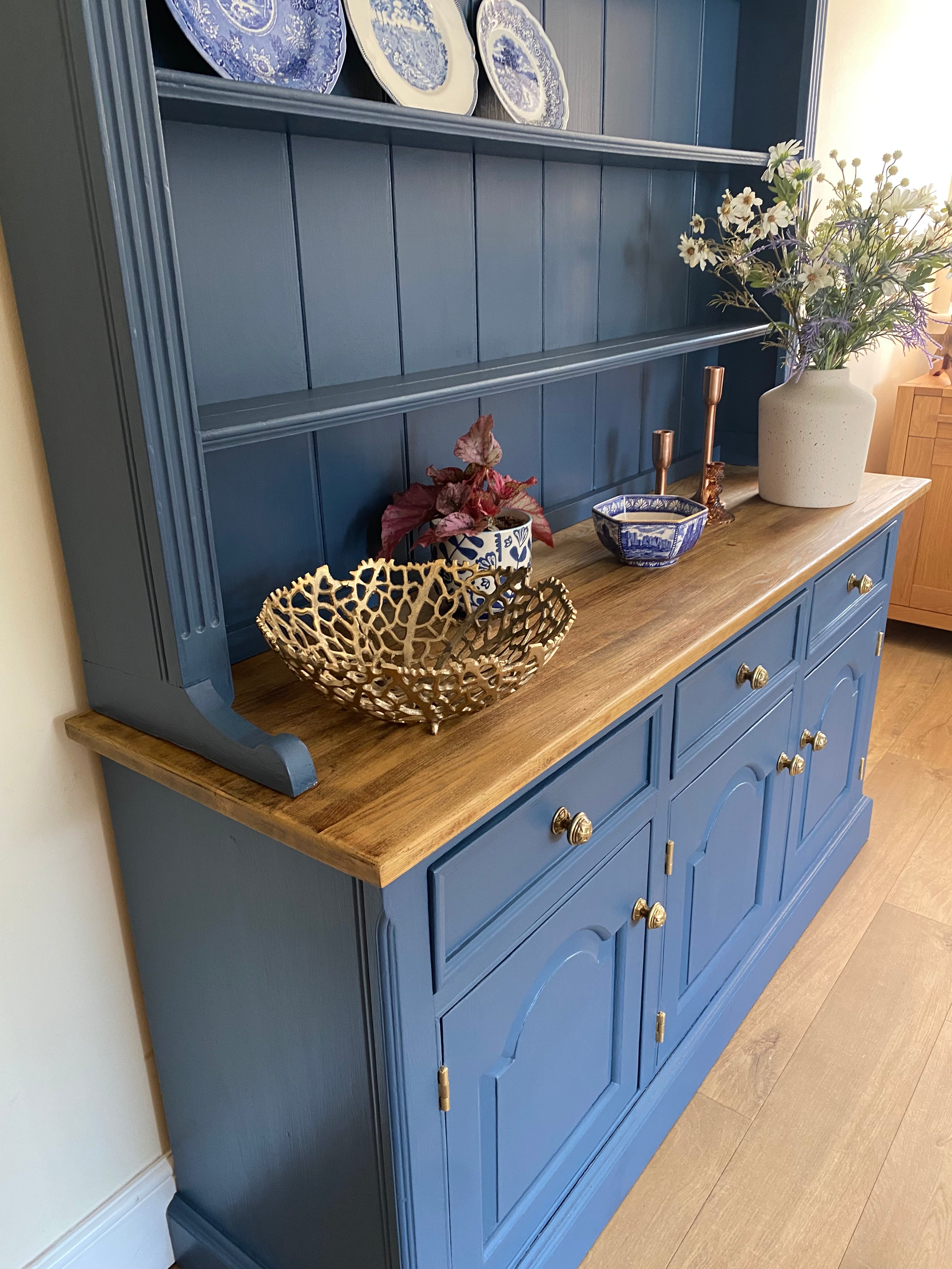 Hand-Painted Rustic Farmhouse Dresser – Vintage Pine in Hicks Blue
