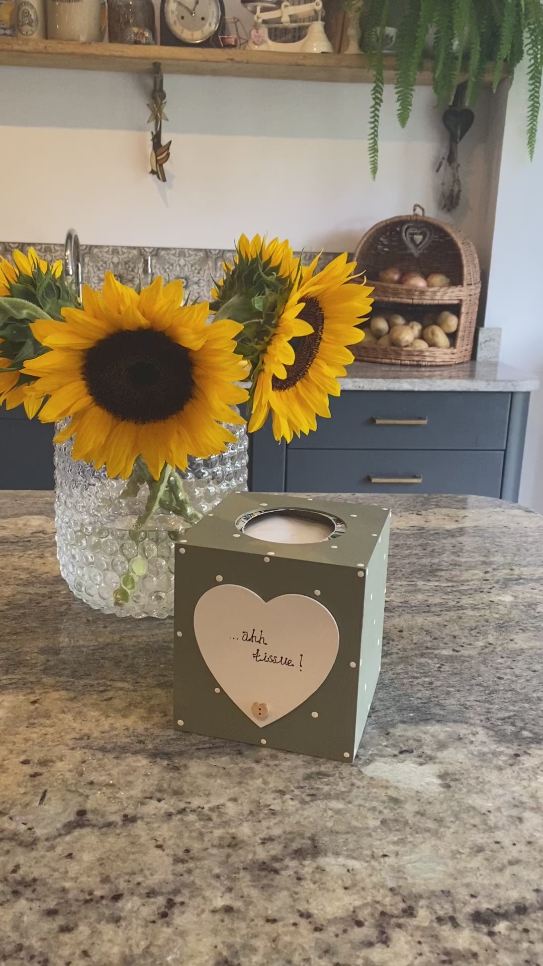 Personalised Hand-Painted Wooden Tissue Box – Custom Wooden Tissue Holder with Polka Dots – Handmade Home Décor Gift